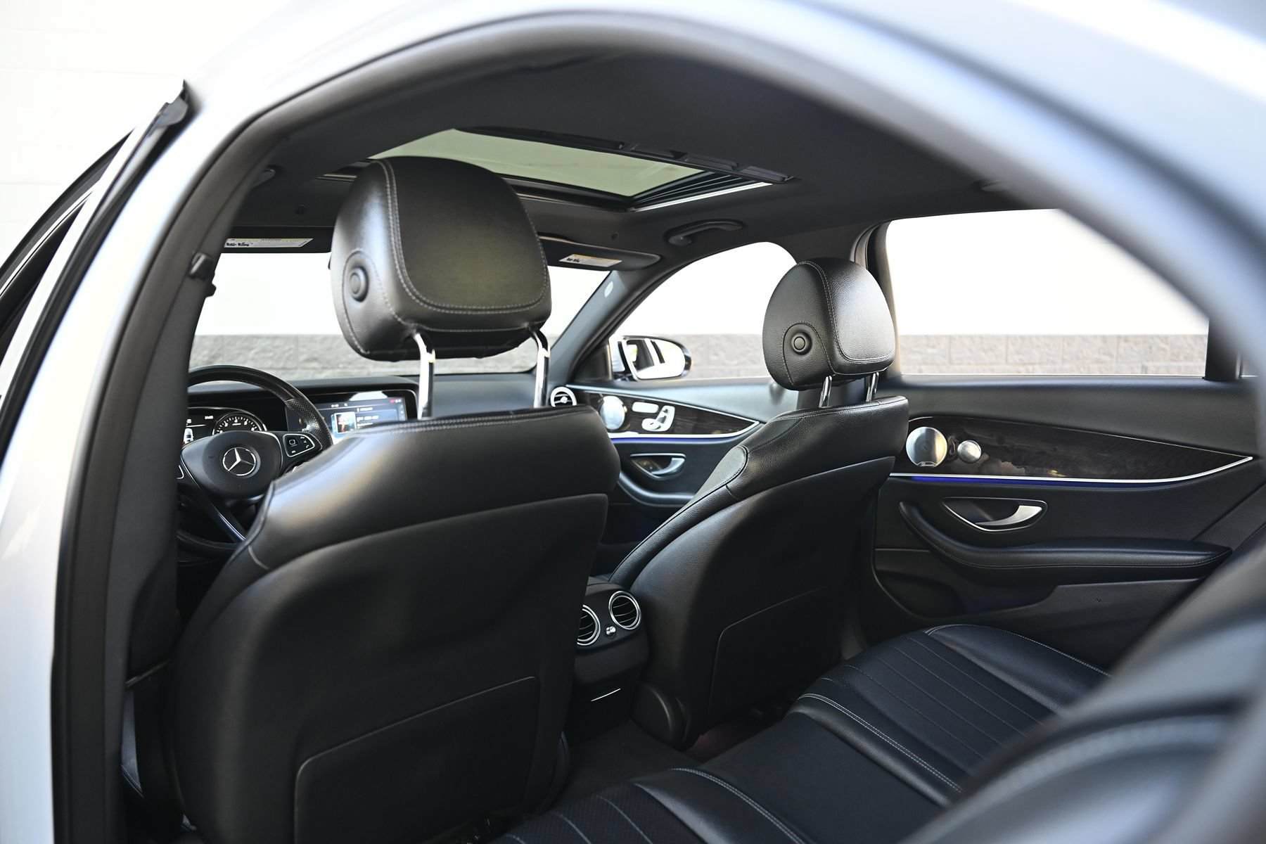 Used 2017 Mercedes-Benz E 300 image 18