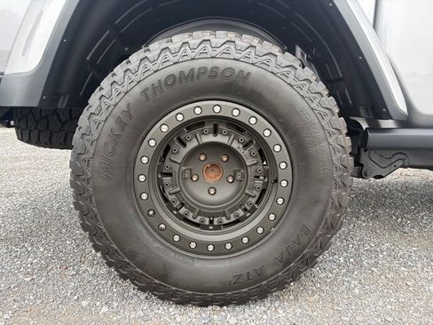 Used 2020 Jeep Gladiator Rubicon AWD/4WD image 20