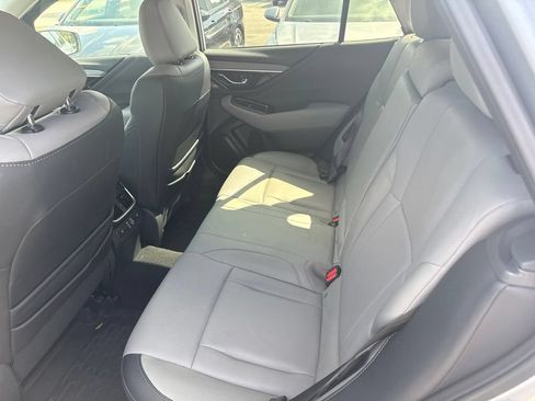 Used 2025 Subaru Outback Limited w/ Popular Package #2 AWD/4WD image 30