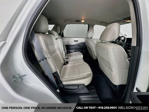 Certified 2023 Nissan Pathfinder SL w/ Lighting Package (N92) AWD/4WD image 28
