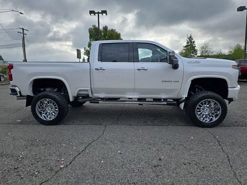 Used 2020 Chevrolet Silverado 2500 High Country image 7