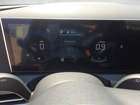 Used 2025 Hyundai Tucson SE FWD image 12