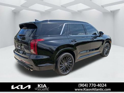 Used 2025 Hyundai Palisade Calligraphy AWD/4WD image 4