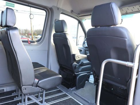 Used 2016 Mercedes-Benz Sprinter 3500 image 24