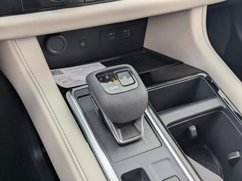 New 2025 Nissan Pathfinder SL image 19