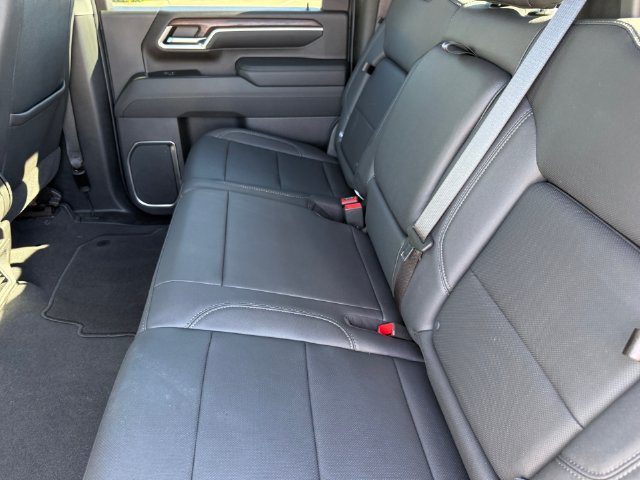 Used 2024 GMC Sierra 2500 SLT RWD image 25