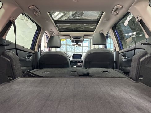 Used 2023 Nissan Rogue SV w/ SV Premium Package image 32