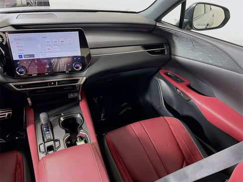 Used 2023 Lexus RX 500h F Sport image 21