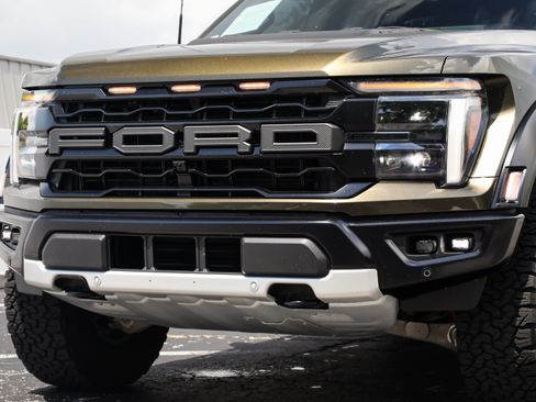 Used 2025 Ford F150 Raptor AWD/4WD image 11