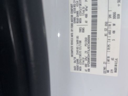 Used 2018 Ford F350 XL w/ Power Equipment Group image 5