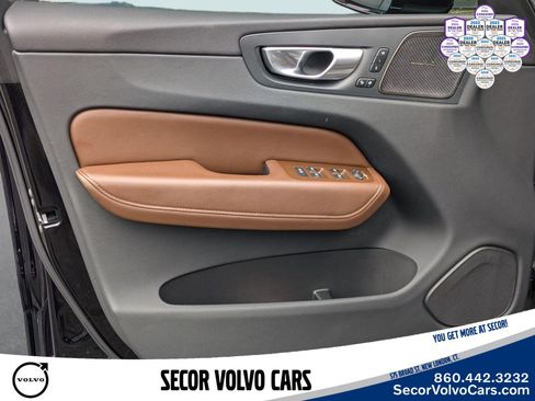 Used 2023 Volvo XC60 B5 Plus w/ Climate Package AWD/4WD image 11