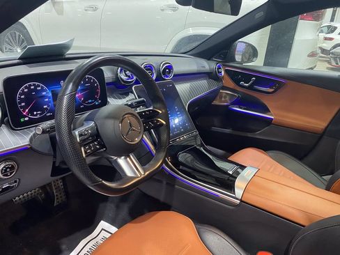 Used 2022 Mercedes-Benz C 300 4MATIC Sedan image 2