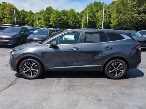 Used 2023 Kia Sportage EX FWD image 4