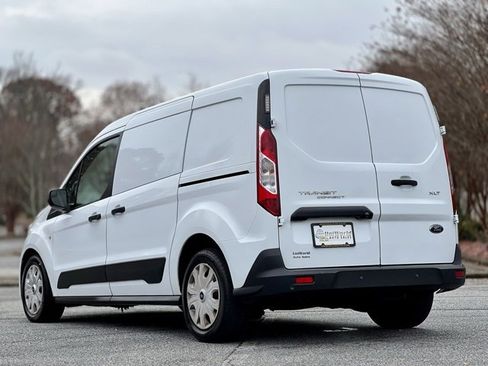 Used 2019 Ford Transit Connect XLT image 8