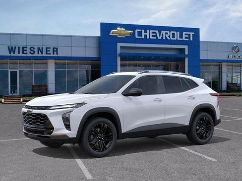 New 2026 Chevrolet Trax ACTIV image 2