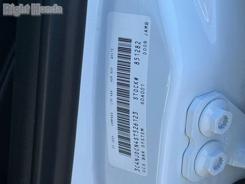 Used 2025 Jeep Compass Limited image 34