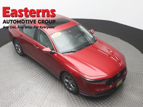 Used 2023 Honda Accord EX image 3