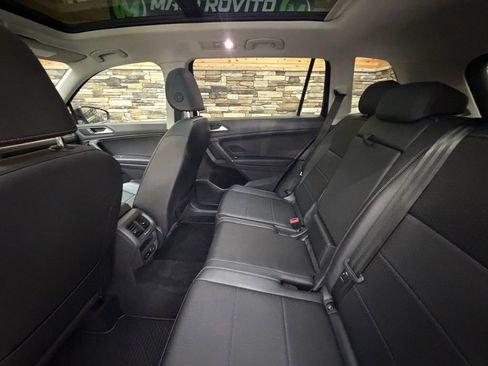 Used 2020 Volkswagen Tiguan SEL image 29