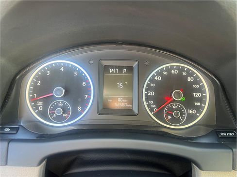 Used 2011 Volkswagen Tiguan S FWD image 15