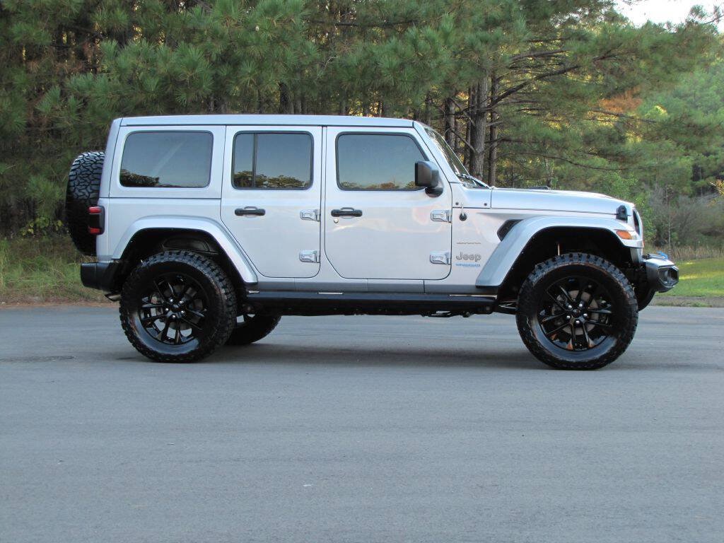 Used 2022 Jeep Wrangler Unlimited Sahara w/ Safety Group AWD/4WD image 4