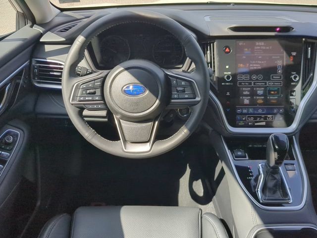Used 2025 Subaru Outback Touring AWD/4WD image 15