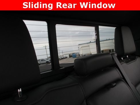 Used 2021 Chevrolet Silverado 1500 LT Trail Boss w/ Convenience Package II image 23