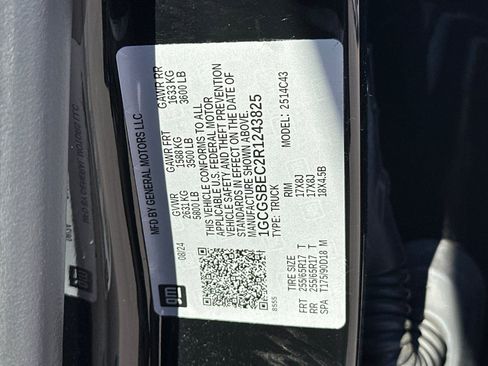 Used 2024 Chevrolet Colorado W/T image 29