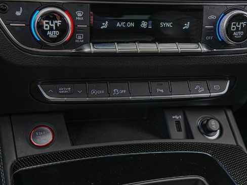 Used 2024 Audi SQ5 Premium Plus w/ Premium Plus Package image 19