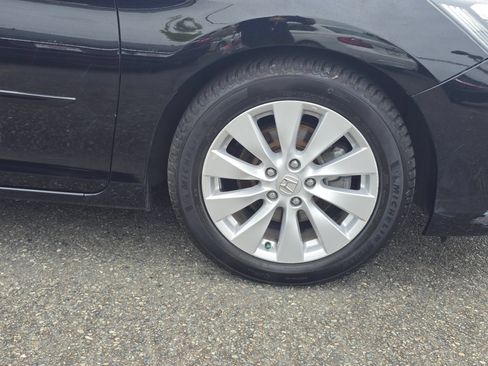 Used 2015 Honda Accord EX image 9