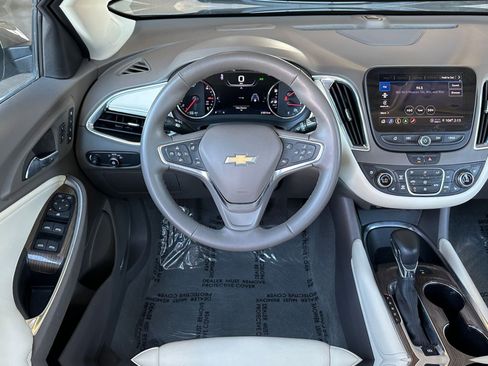 Used 2024 Chevrolet Malibu LT image 34