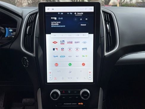 Certified 2022 Ford Edge SEL w/ Sport Appearance Package image 21