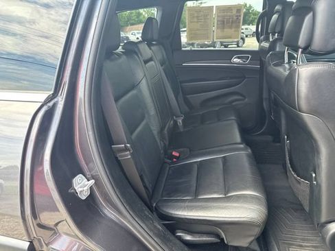 Used 2018 Jeep Grand Cherokee Limited AWD/4WD image 11