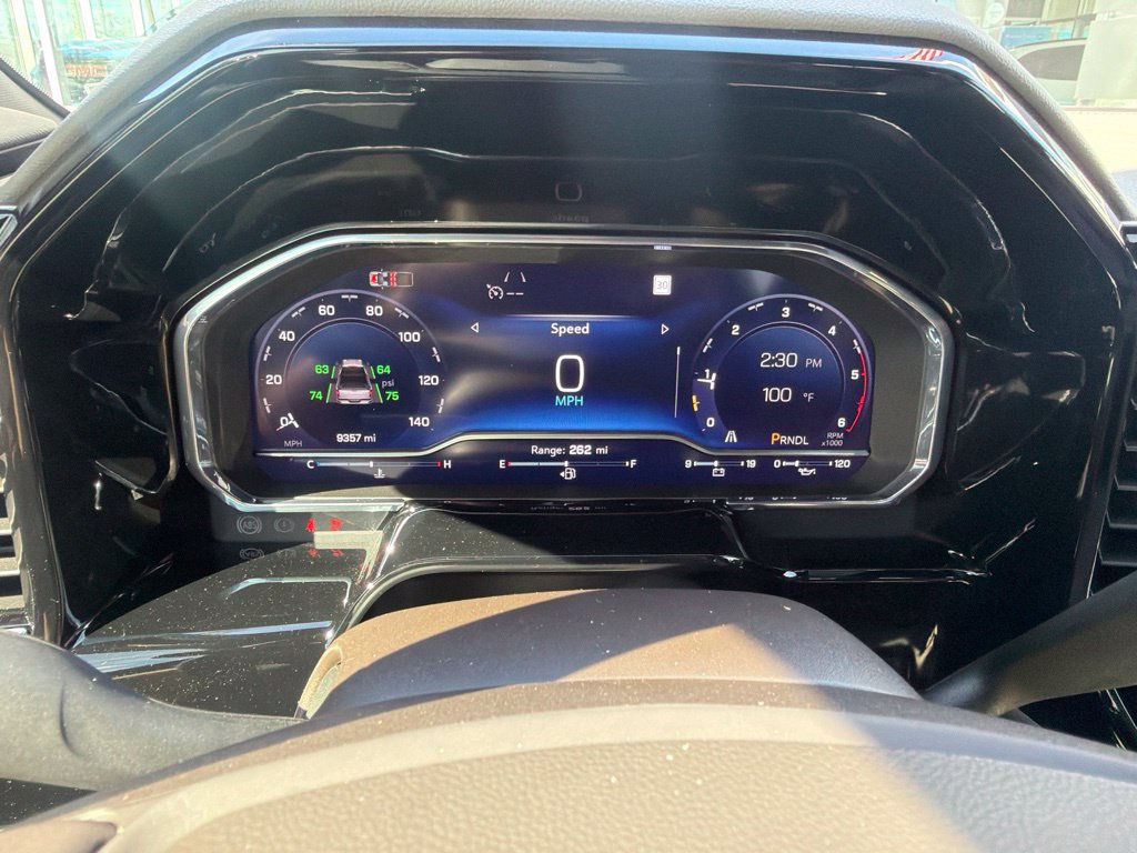 Certified 2025 Chevrolet Silverado 2500 LTZ w/ LTZ Convenience Package RWD image 5