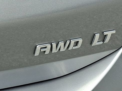 Used 2024 Chevrolet Equinox LT AWD/4WD image 30