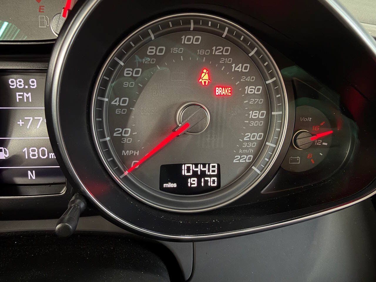 Used 2011 Audi R8 V8 AWD/4WD image 25