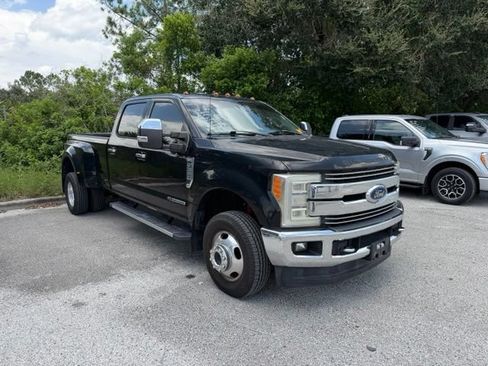 Used 2017 Ford F350 Lariat w/ Lariat Ultimate Package AWD/4WD image 7