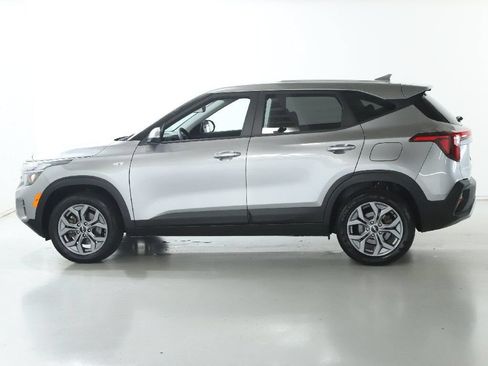Used 2024 Kia Seltos LX AWD/4WD image 38