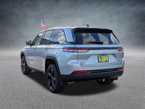 New 2025 Jeep Grand Cherokee Limited w/ Black Appearance Package image 6