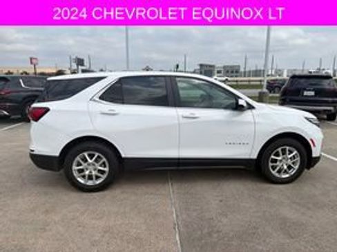 Used 2024 Chevrolet Equinox LT AWD/4WD image 4