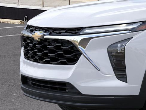 New 2026 Chevrolet Trax LS image 13