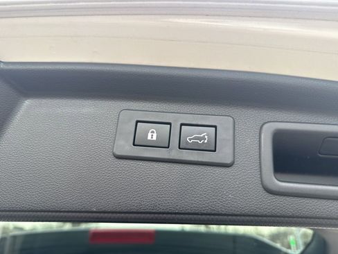 Used 2022 Subaru Forester Premium image 28