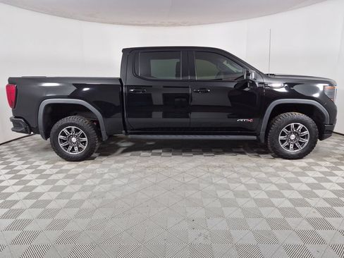 Used 2024 GMC Sierra 1500 AT4 w/ Technology Package AWD/4WD image 2