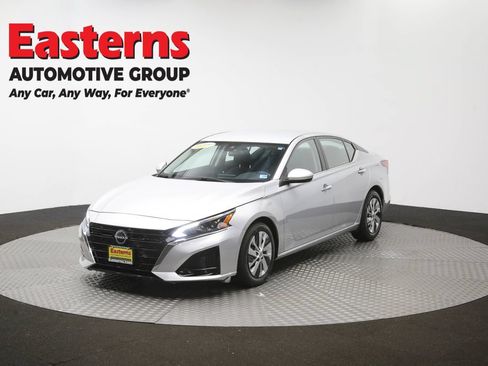 Used 2023 Nissan Altima 2.5 S FWD image 53