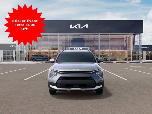 New 2025 Kia Niro EX image 3