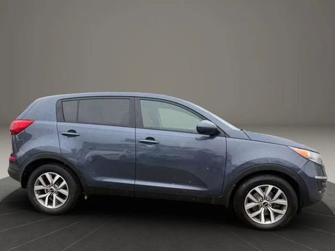 Used 2016 Kia Sportage LX FWD image 4