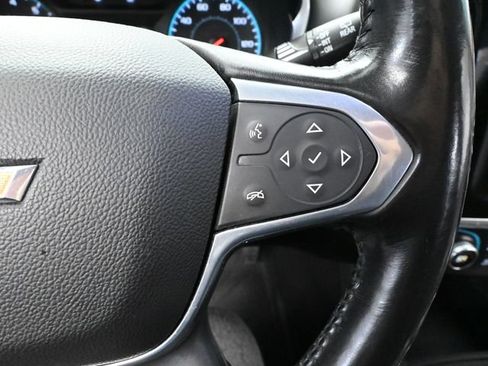 Used 2021 Chevrolet Traverse LT FWD image 26