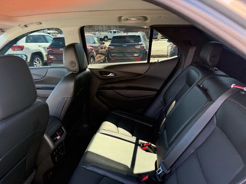 Used 2018 Chevrolet Equinox Premier image 31