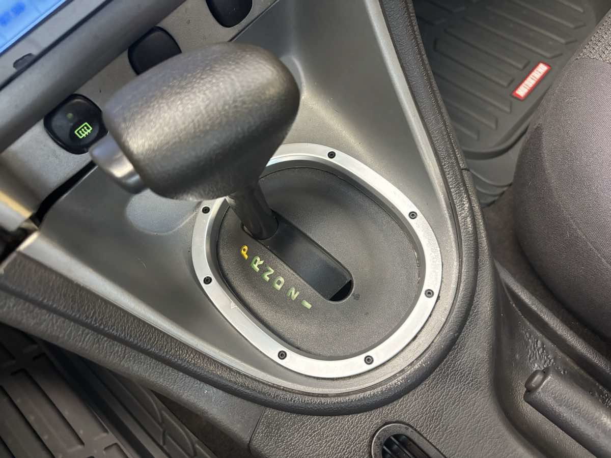 Used 2004 Ford Mustang Coupe RWD image 17