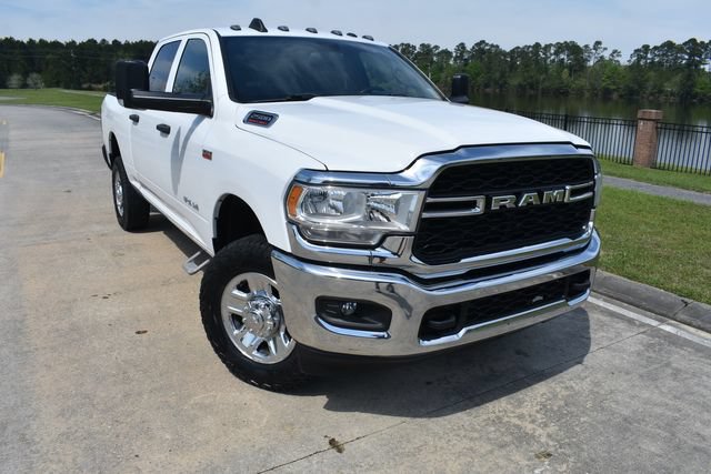 Used 2022 RAM 2500 Tradesman w/ Chrome Appearance Group AWD/4WD image 2