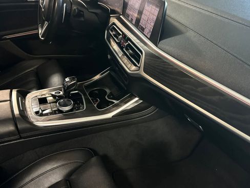 Used 2020 BMW X7 M50i AWD/4WD image 18